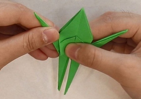 跳得远又简单青蛙折纸步骤 手工折纸-第10张