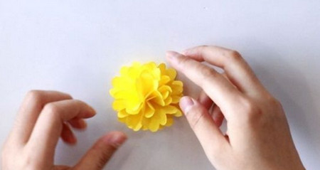 手捧花折纸的制作方法 手工折纸-第9张