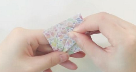 手工折纸旋转木马教程图解 手工折纸-第4张